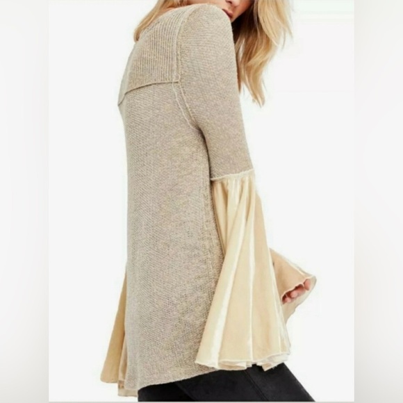 Free People Celestial Bell Sleeve Sweater Tunic Top Size Small - Picture 2 of 11
